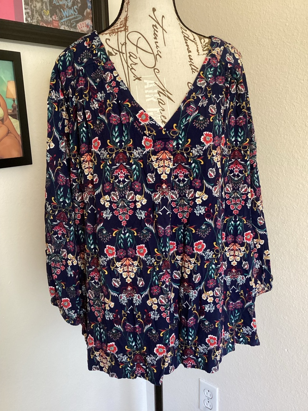 St. John’s Bay Women's Floral V-Neck Tunic Top - Navy